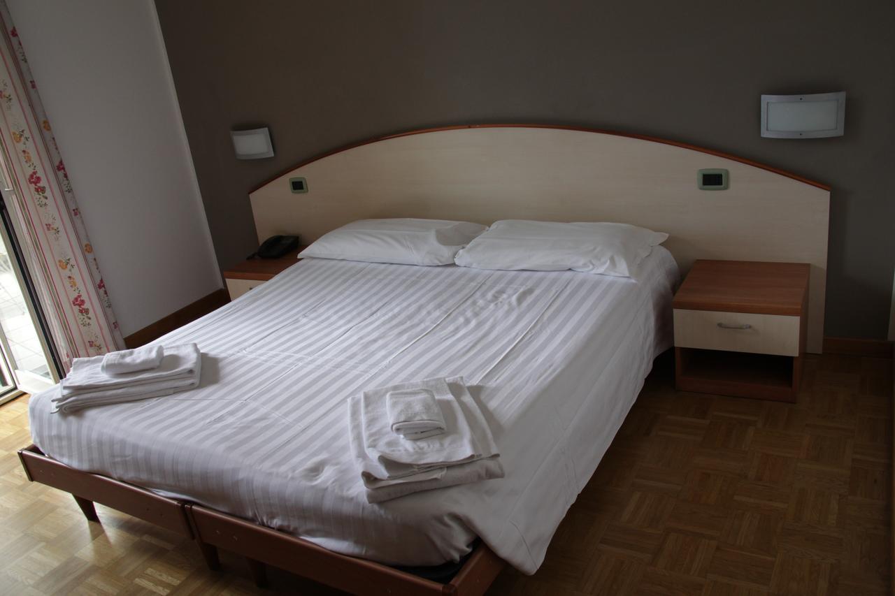 Albergo Da Benedetta Верталла Екстер'єр фото