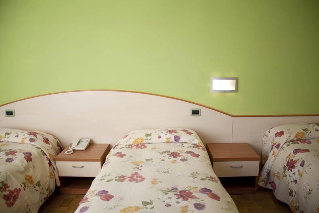 Albergo Da Benedetta Верталла Екстер'єр фото